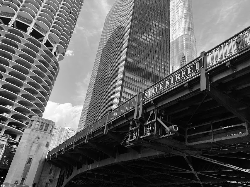 Passing Under State Street, 2022